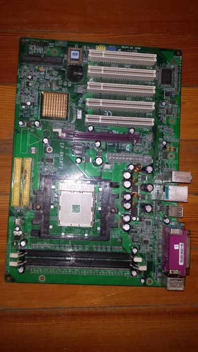 Лот: 6654493. Фото: 1. Материнские платы на Socket 754... Материнские платы
