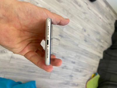 Лот: 17664538. Фото: 1. iphone xr 128 white. Смартфоны