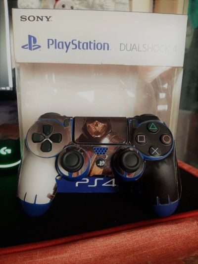 Лот: 17397358. Фото: 1. Геймпад Dualshock PS4. Аксессуары, геймпады