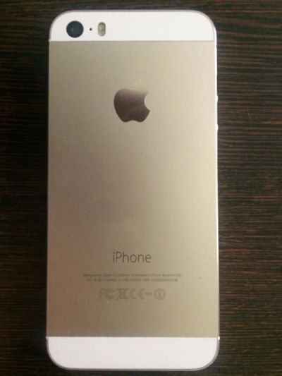 Лот: 9751403. Фото: 1. Iphone 5S. Смартфоны