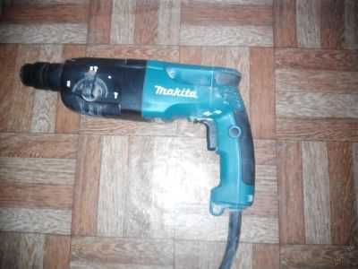 Лот: 5695529. Фото: 1. makita hr 2450 без доп. рукоятки... Электроинструмент