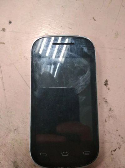 Лот: 12748010. Фото: 1. Zte v795. Смартфоны