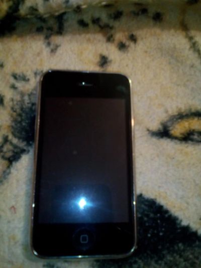 Лот: 6479261. Фото: 1. iPhone 3gs 16 GB. Кнопочные мобильные телефоны