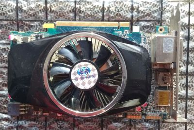 Лот: 16817716. Фото: 1. Sapphire ATI Radeon HD5750 1024MB... Видеокарты