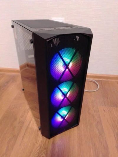 Лот: 15282852. Фото: 1. Корпус с 3 RGB вентиляторами... Корпуса, блоки питания