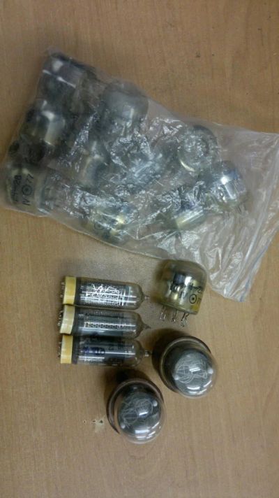 Лот: 5695051. Фото: 1. Газоразрядные индикаторы серии... Электронные лампы