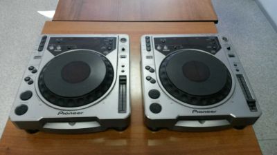 Лот: 15711105. Фото: 1. DJ-проигрыватель Pioneer CDJ-800. DJ-оборудование