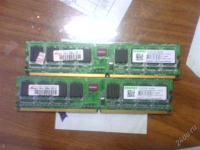 Лот: 1953649. Фото: 1. KINGMAX KLBC28F-A8KB4 512Mb DDR2-533... Оперативная память