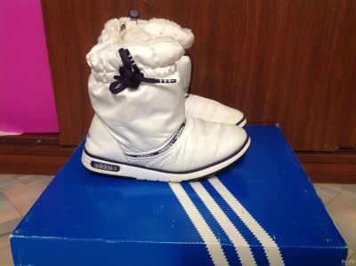 Лот: 13400233. Фото: 1. Зимние ботинки Adidas 35р. Ботинки
