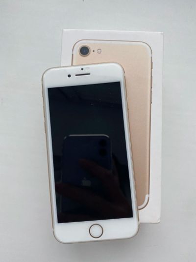 Лот: 15133138. Фото: 1. IPhone 7 32gb. Смартфоны