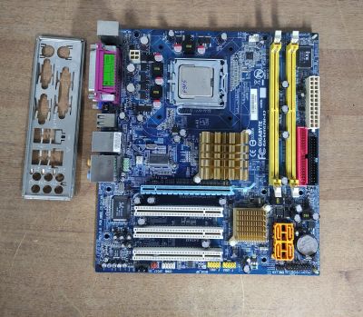 Лот: 20019233. Фото: 1. Материнская плата Gigabyte GA-945GZM-S2... Материнские платы