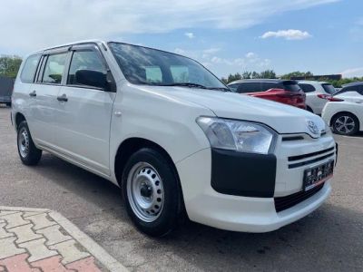 Лот: 20040707. Фото: 1. Toyota Succeed 2018. Автомобили