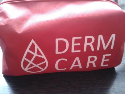 Лот: 8465084. Фото: 1. Косметичка Dermcare. Другое (красота и здоровье)
