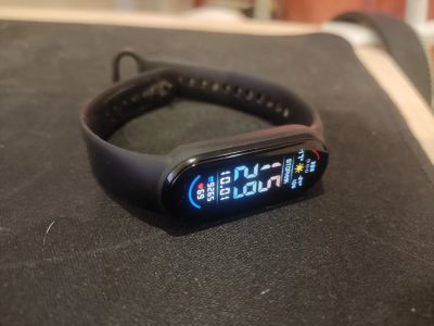 Лот: 19861807. Фото: 1. Mi band 6. Смарт-часы, фитнес-браслеты, аксессуары