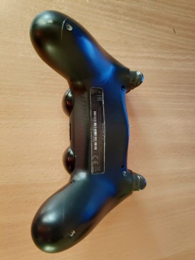 Лот: 18072372. Фото: 1. DualShock 4 v2 Чёрный геймпад... Аксессуары для игровых приставок, консолей, геймпады