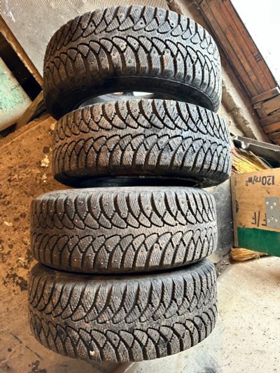 Лот: 21002694. Фото: 1. Cordiant Sno-Max 205/55 R16 на... Шины