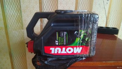 Лот: 13681955. Фото: 1. Масло Motul 5100 10W40 для 4-тактных... Масла, жидкости