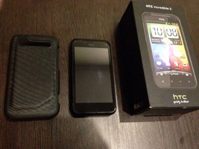 Лот: 3374786. Фото: 1. HTC Incredible S + чехол. Смартфоны