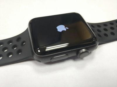 Лот: 11124975. Фото: 1. Apple Watch Series 2 42mm Nike... Смарт-часы, фитнес-браслеты, аксессуары