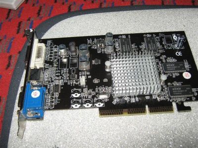 Лот: 581740. Фото: 1. ATI RADEON 9550 128Mb AGP 128bit... Видеокарты
