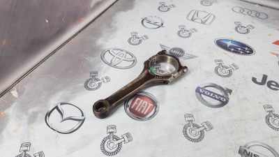 Лот: 23588097. Фото: 1. Шатун Volkswagen Multivan AES... Двигатель и элементы двигателя