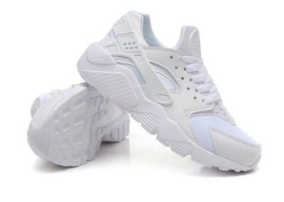 Лот: 7278112. Фото: 1. кроссовки nike air huarache. Другое (одежда, обувь, галантерея)