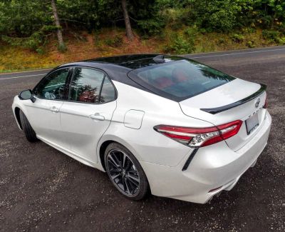 Лот: 18756296. Фото: 1. Лип спойлер на багажник Toyota... Детали тюнинга