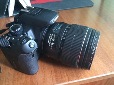 Лот: 3783781. Фото: 1. Canon 650D + EF-S 15-85mm. Цифровые зеркальные