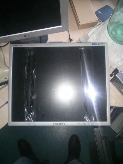 Лот: 3919308. Фото: 1. Неисправный монитор Samsung SyncMaster... ЖК-мониторы