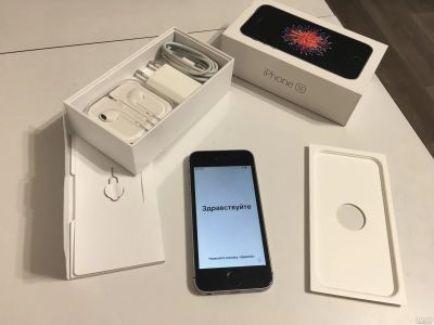 Лот: 13849740. Фото: 1. iPhone se 32gb ( айфон се ). Смартфоны
