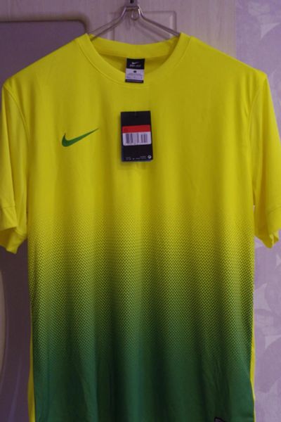 Лот: 7461778. Фото: 1. Фирменная мужская футболка Nike... Топы, майки