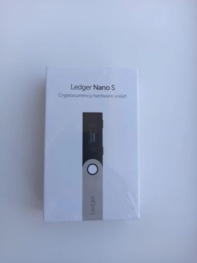 Лот: 19333227. Фото: 1. Холодный кошелек Ledger Nano S... USB хабы