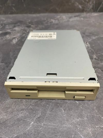 Лот: 17040037. Фото: 1. Флоппи-дисковод FDD 3,5" Panasonic... Приводы CD, DVD, BR, FDD
