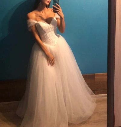 Лот: 14387286. Фото: 1. Пышное Свадебное платье. Свадебные платья