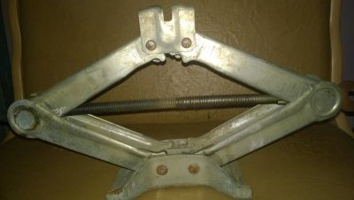 Лот: 6411502. Фото: 1. домкрат авто. Домкраты