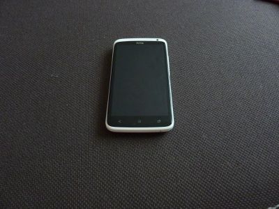 Лот: 4490762. Фото: 1. HTC One X 32Gb White. Смартфоны
