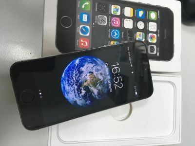 Лот: 11372803. Фото: 1. Iphone 5s 16 gb. Смартфоны