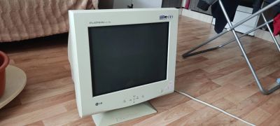 Лот: 18151911. Фото: 1. Монитор LG fb795e-up. ЭЛТ-мониторы