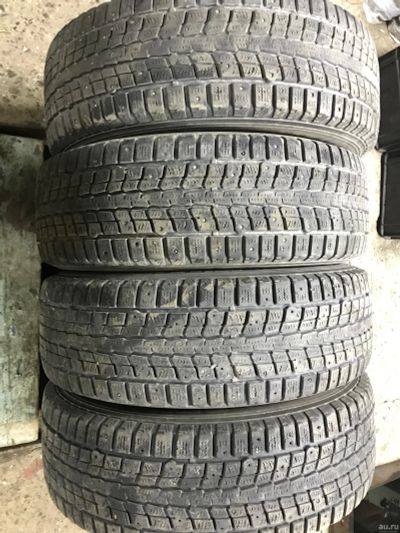 Лот: 18334713. Фото: 1. Шины Dunlop sp winter ice 01 215... Шины