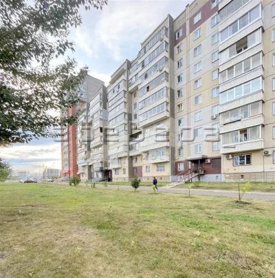 Лот: 20764606. Фото: 1. 2-комнатная квартира на ул. Взлетная... Квартиры, студии