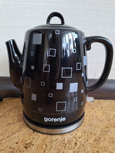 Лот: 25115138. Фото: 1. Электрический чайник Gorenje Горение... Чайники, заварники, турки