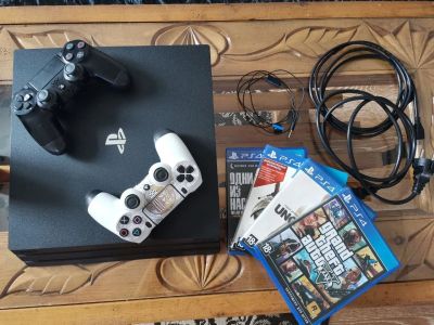 Лот: 16454804. Фото: 1. Sony PlayStation Pro 1TB CUH-7108B... Игровые приставки, консоли