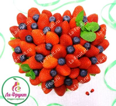 Лот: 15834986. Фото: 1. Сердце из клубники №3. Другое (сувениры, подарки)