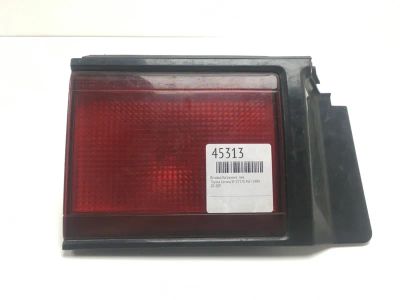 Лот: 20391928. Фото: 1. Вставка багажника Toyota Corona... Кузов