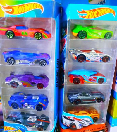 Лот: 14832847. Фото: 1. Машинки hot wheel. Машины и техника