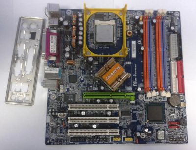 Лот: 9045711. Фото: 1. Материнская плата Gigabyte GA-8IG1000MK... Материнские платы