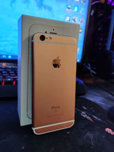 Лот: 14416158. Фото: 1. iPhone 6S 32gb Rose Gold. Смартфоны