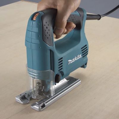 Лот: 3928709. Фото: 1. Продам лобзик Makita 4329 в отличном... Электроинструмент