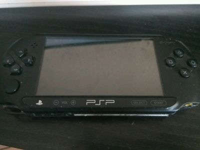 Лот: 9598764. Фото: 1. PSP E1008. Игровые приставки, консоли