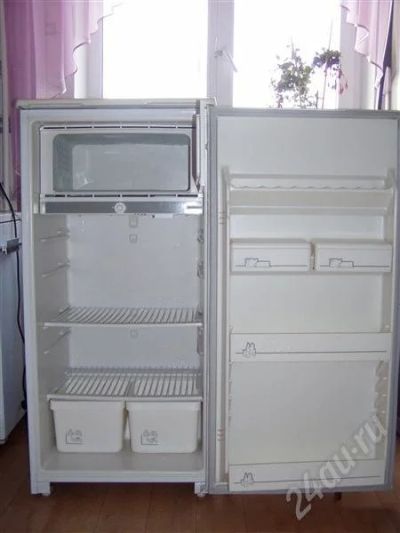 Лот: 364880. Фото: 1. Холодильник Бирюса 10-1. Холодильники, морозильные камеры